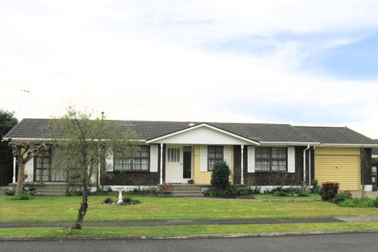 Photo of property in 14 Wilfred Street, St Andrews, Hamilton, 3200