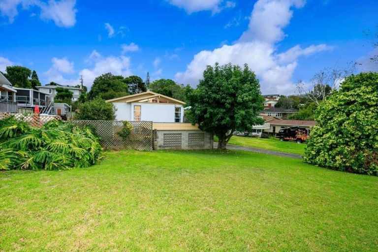 Photo of property in 3 Hamilton Place, Glenfield, Auckland, 0629
