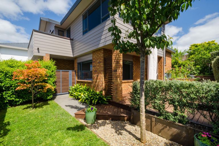 Photo of property in 14 Lesa Annis Place, Henderson, Auckland, 0612