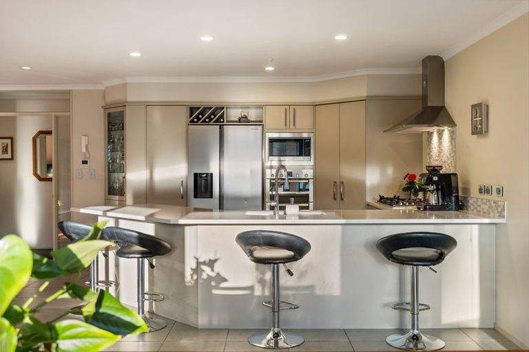 Photo of property in 36 Sunny Crescent, Huapai, Kumeu, 0810