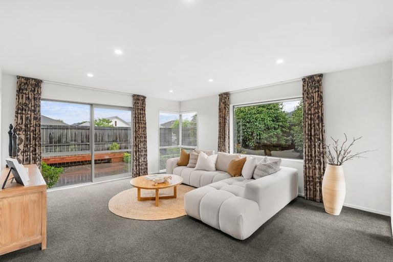 Photo of property in 7 Bamber Crescent, Halswell, Christchurch, 8025