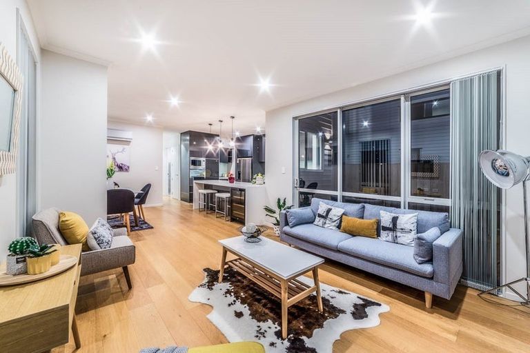 Photo of property in 43 Lockheed Street, Hobsonville, Auckland, 0618