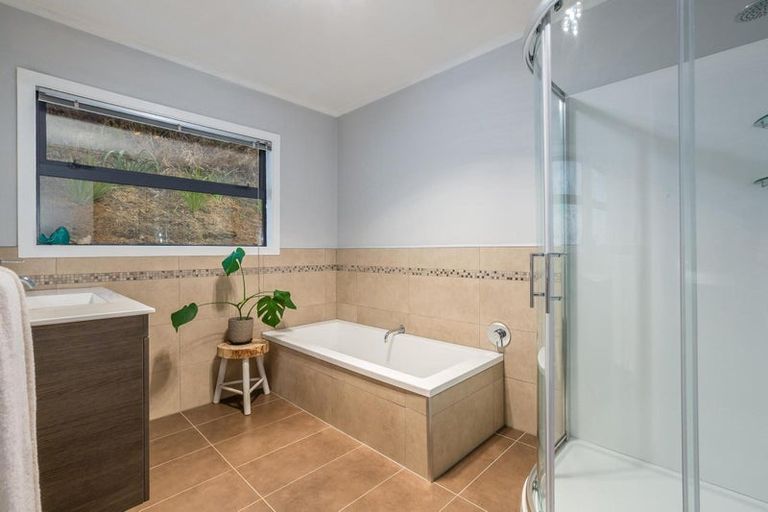 Photo of property in 132 Navigation Drive, Whitby, Porirua, 5024