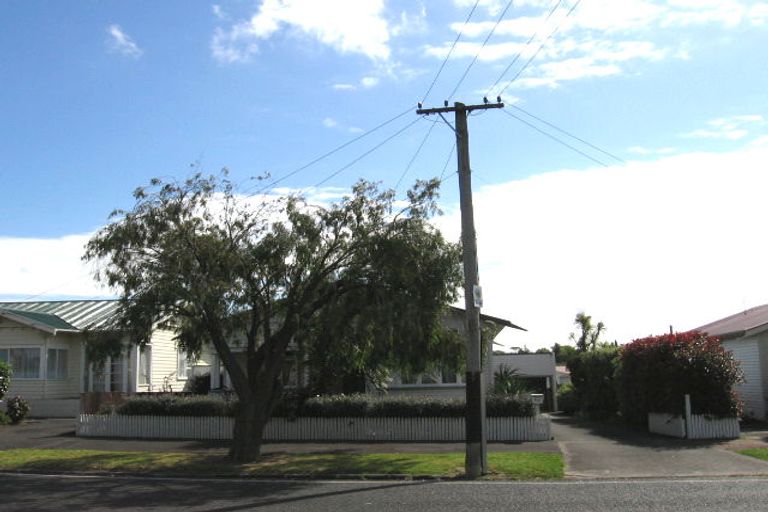 Photo of property in 52 Moa Road, Point Chevalier, Auckland, 1022