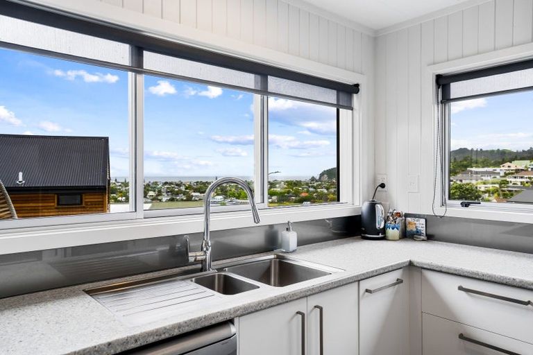 Photo of property in 115 Chevron Crescent, Whangamata, 3620