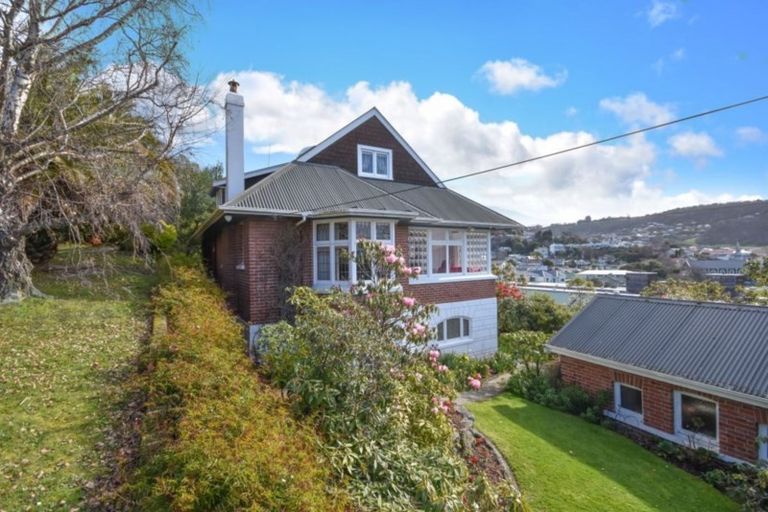 Photo of property in 14 Easther Crescent, Kew, Dunedin, 9012