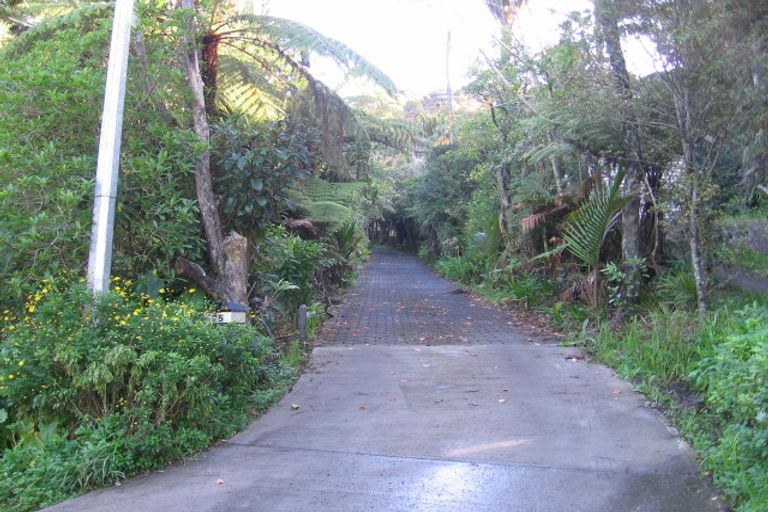 Photo of property in 75 Laingholm Drive, Laingholm, Auckland, 0604