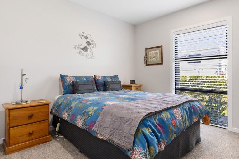 Photo of property in 6 Sorrento Drive, Rangatira Park, Taupo, 3330