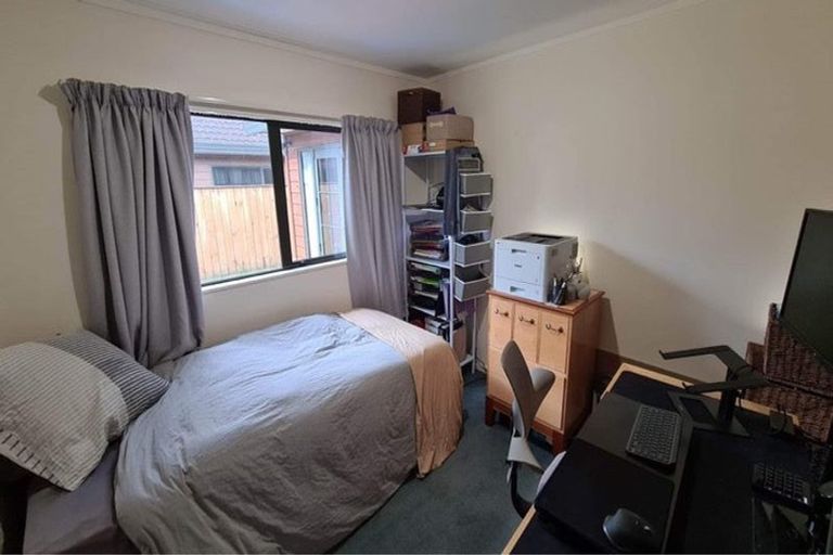 Photo of property in 68 Leighton Avenue, Waiwhetu, Lower Hutt, 5010