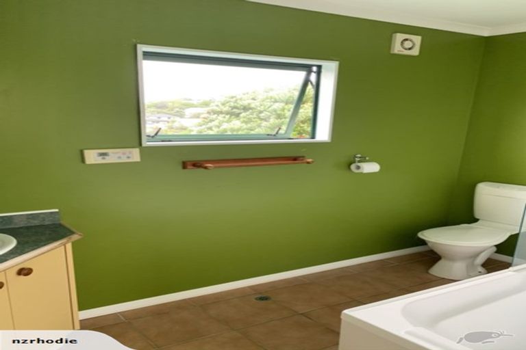 Photo of property in 14 Marjory Close, Broadmeadows, Wellington, 6035