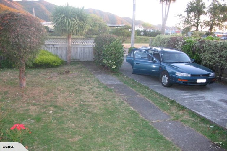 Photo of property in 1 Riverside Drive, Waiwhetu, Lower Hutt, 5010