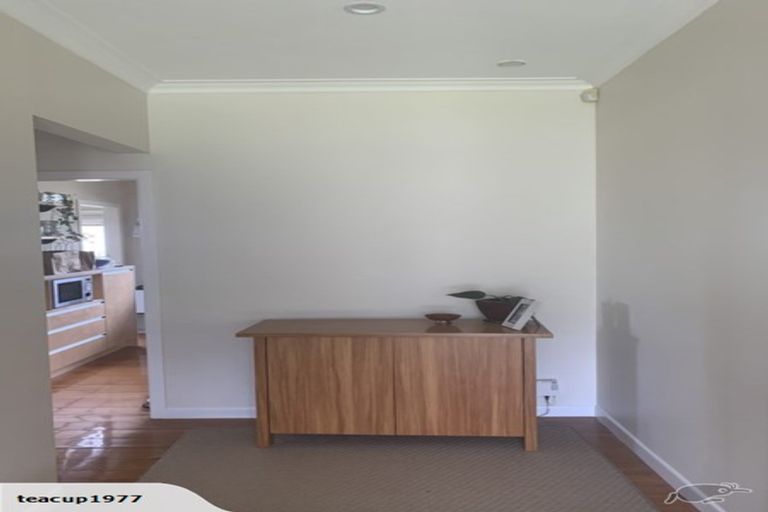 Photo of property in 2a Barberry Lane, Te Atatu Peninsula, Auckland, 0610