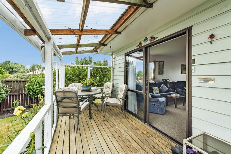 Photo of property in 22 Seadown Crescent, Amberley, 7410