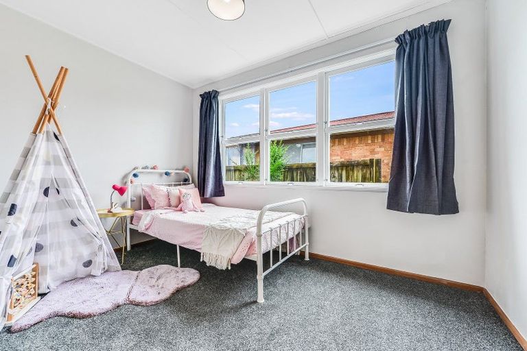 Photo of property in 5 Cricket Place, Melville, Hamilton, 3206