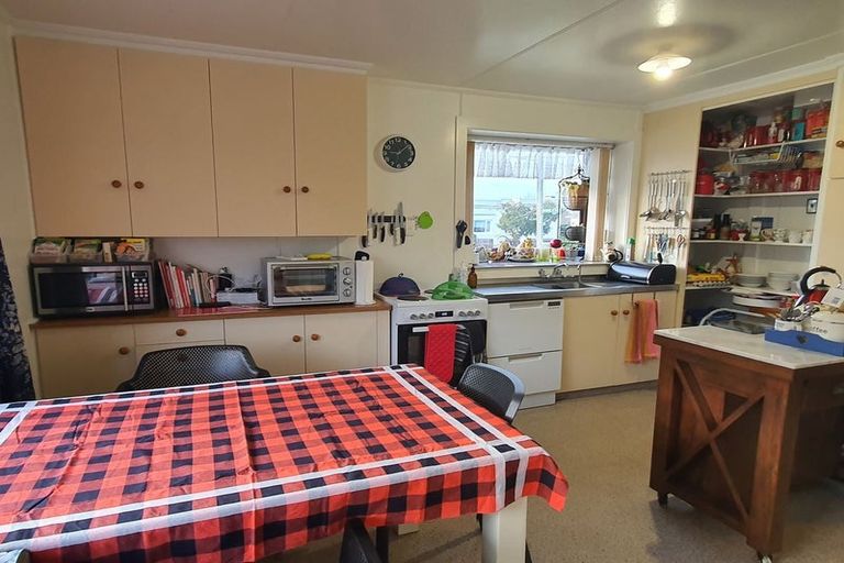 Photo of property in 44 Opie Street, Waimate, 7924