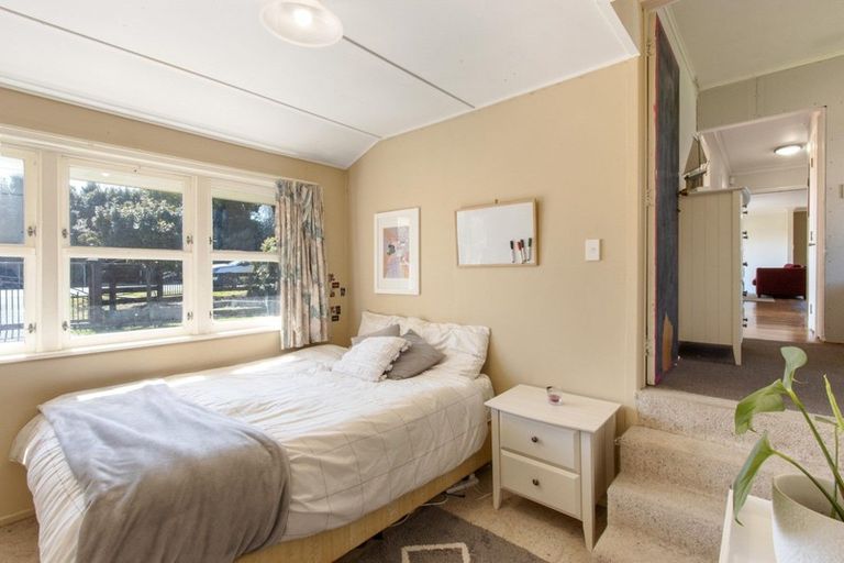 Photo of property in 16 Lucknow Road, Havelock North, 4130