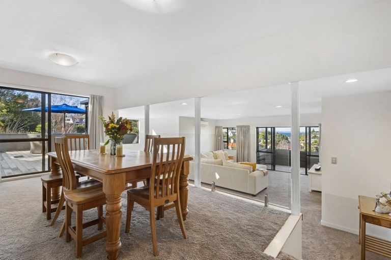 Photo of property in 2/53 Seaton Road, Murrays Bay, Auckland, 0630