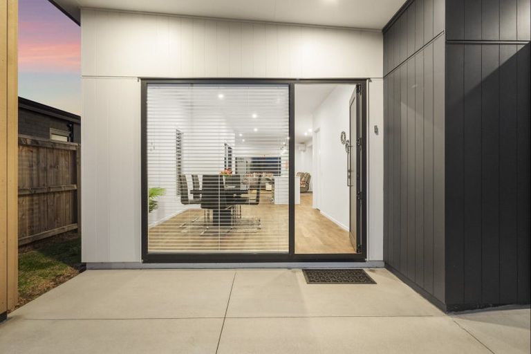 Photo of property in 267 Te Okuroa Drive, Papamoa, 3118