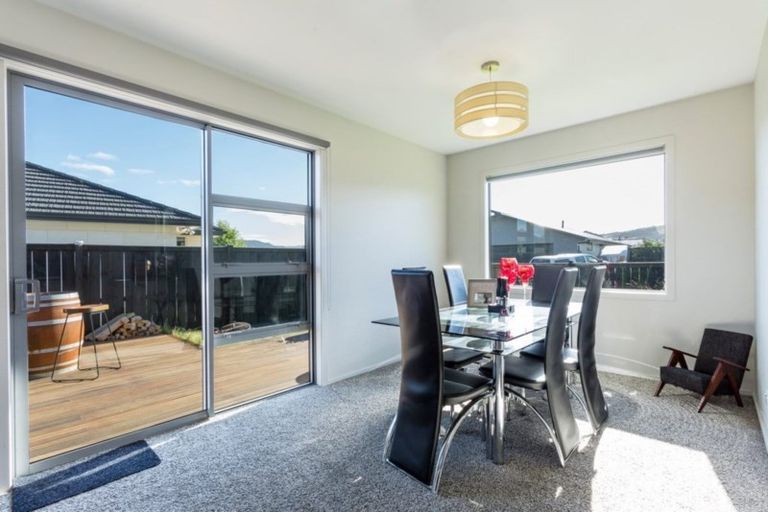 Photo of property in 18 Hagart-alexander Drive, Mosgiel, 9024