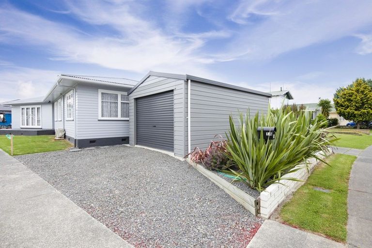 Photo of property in 14 James Foley Avenue, Pirimai, Napier, 4112