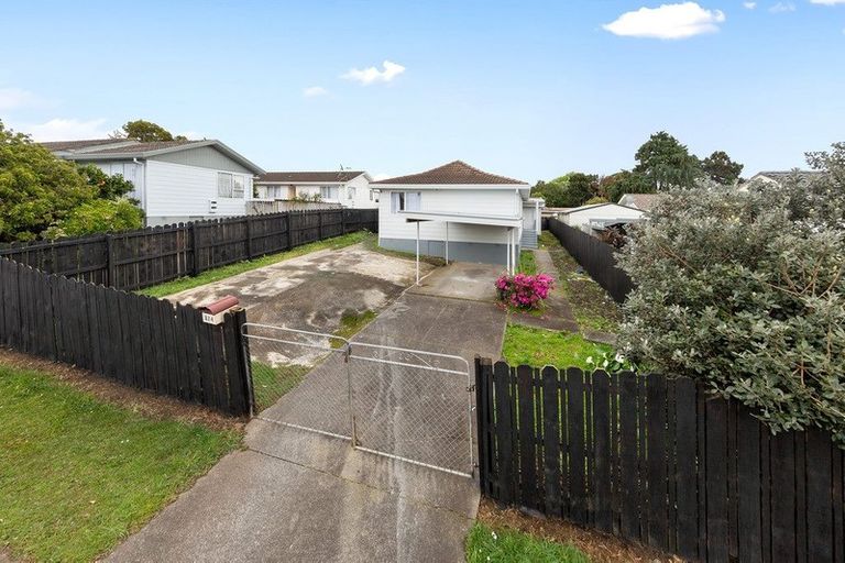 Photo of property in 3/4 Coombe Avenue, Otara, Auckland, 2023