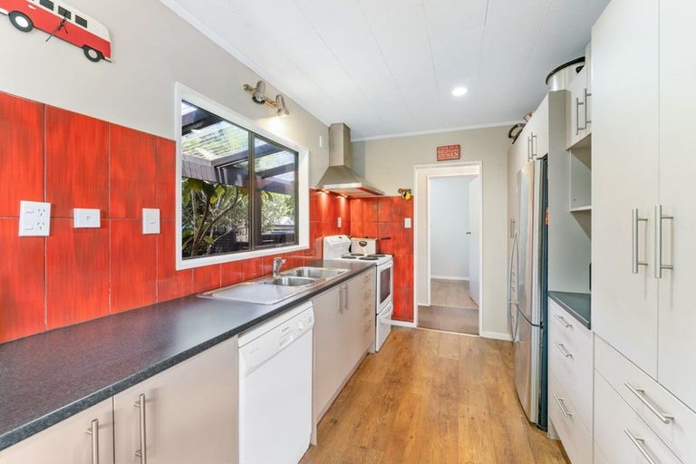 Photo of property in 25 Pitoitoi Street, Otaihanga, Paraparaumu, 5036