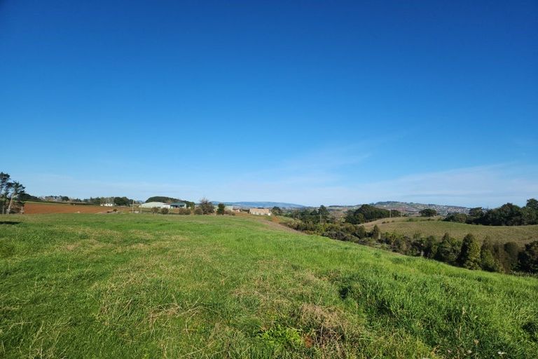 Photo of property in Pukekohe Road East, Pukekohe East, Pukekohe, 2677