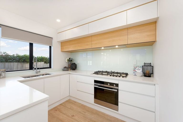 Photo of property in 29a Mackenzie Street, Te Atatu South, Auckland, 0610
