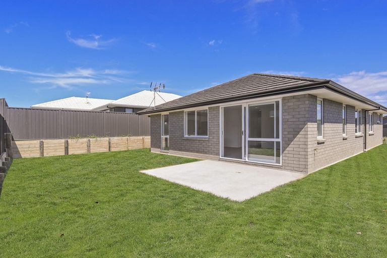 Photo of property in 20 Pioneer Crescent, Omokoroa, 3114