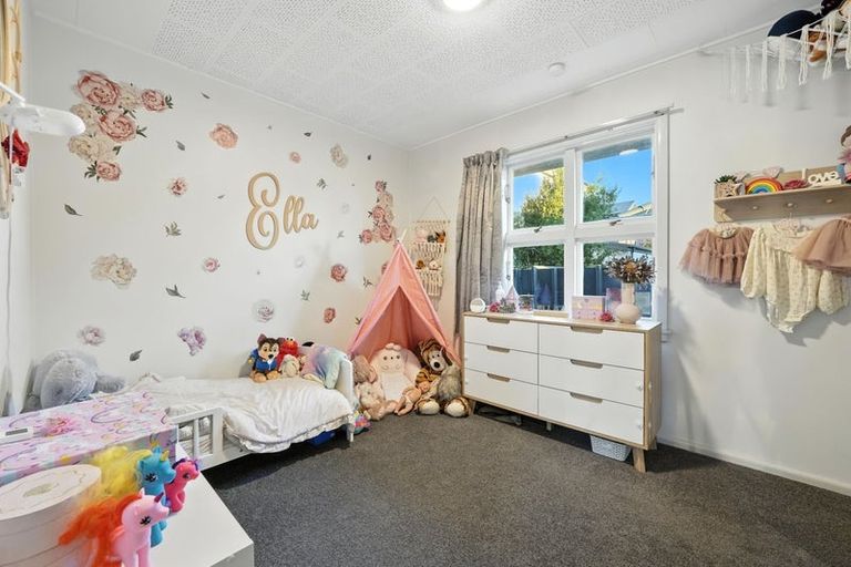Photo of property in 4 Leander Street, Northcote, Christchurch, 8052