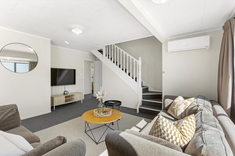 Photo of property in 19 Joshua Lane, Hamilton East, Hamilton, 3216