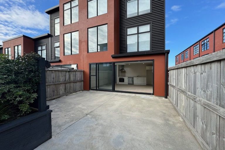Photo of property in 17 Owens Place, Mount Maunganui, 3116