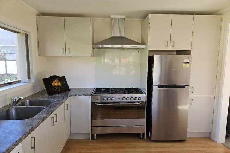 Photo of property in 3/68 Takutai Avenue, Half Moon Bay, Auckland, 2012