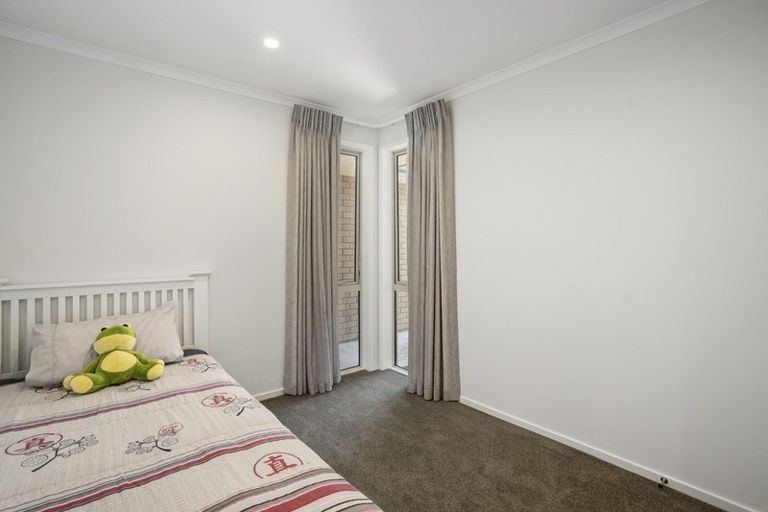 Photo of property in 93a Karamea Street, Whalers Gate, New Plymouth, 4310