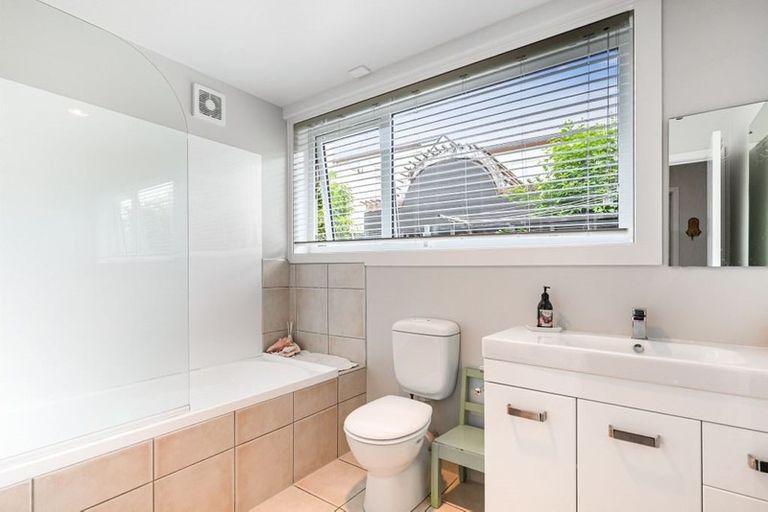 Photo of property in 2/17 Rangitira Avenue, Takapuna, Auckland, 0622