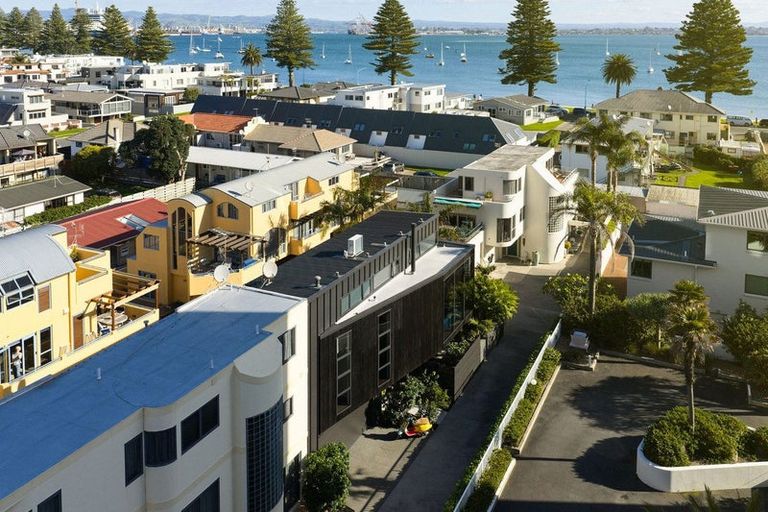 Photo of property in 18b Maunganui Road, Mount Maunganui, 3116