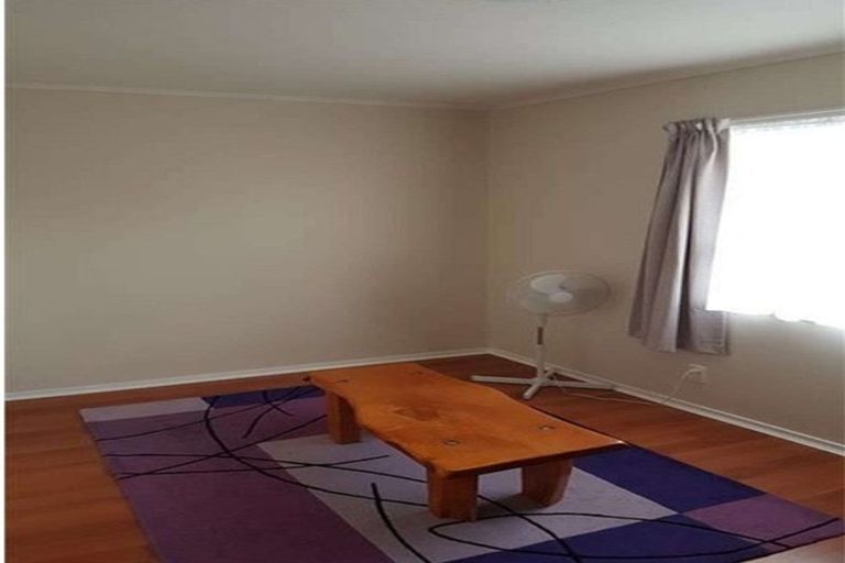 Photo of property in 55 Divich Avenue, Te Atatu South, Auckland, 0610