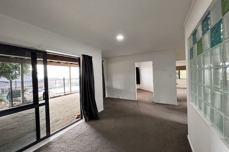 Photo of property in 93 Anzac Road, Pukekohe, 2120