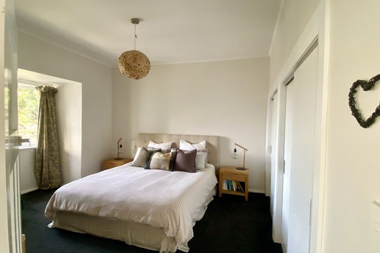 Photo of property in 135 Volga Street, Island Bay, Wellington, 6023