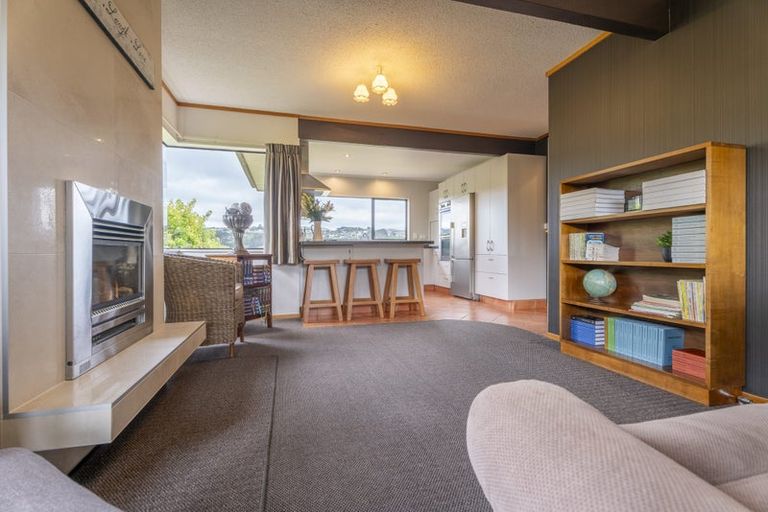 Photo of property in 7 Montrose Grove, Churton Park, Wellington, 6037