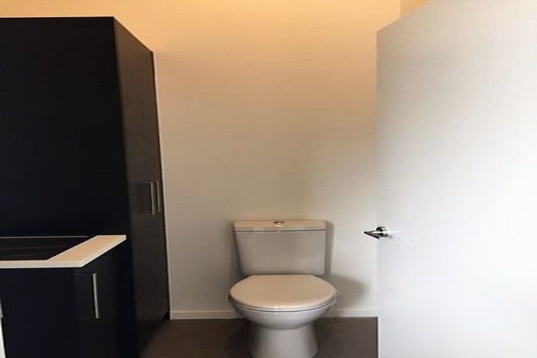 Photo of property in 1/61 Osborne Street, Waltham, Christchurch, 8011