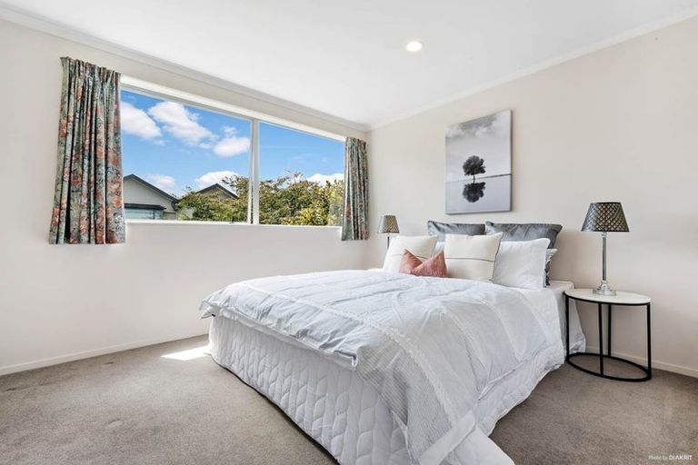 Photo of property in 14 Willow Camp Road, Takanini, 2112