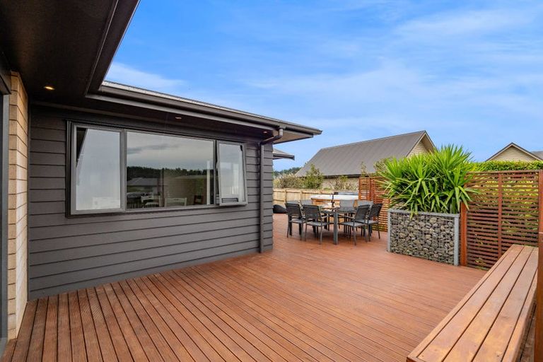 Photo of property in 4 Larlin Drive, Hawera, 4675