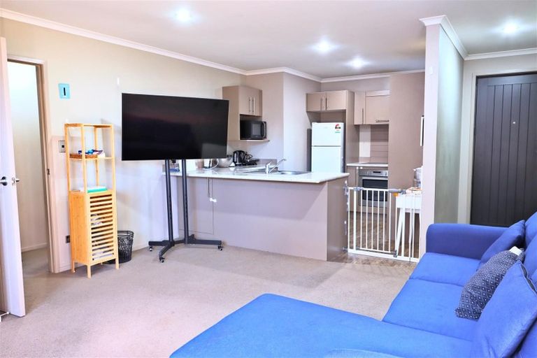 Photo of property in 1/31 Jones Crescent, Melville, Hamilton, 3206