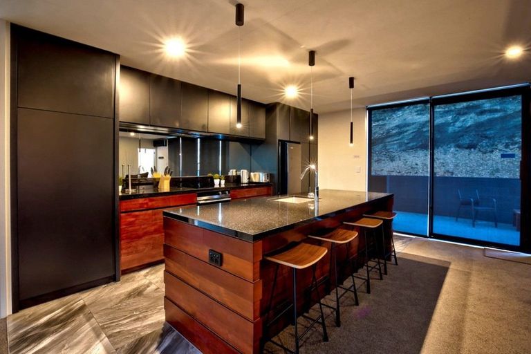 Photo of property in 61 Middleton Road, Queenstown Hill, Queenstown, 9300