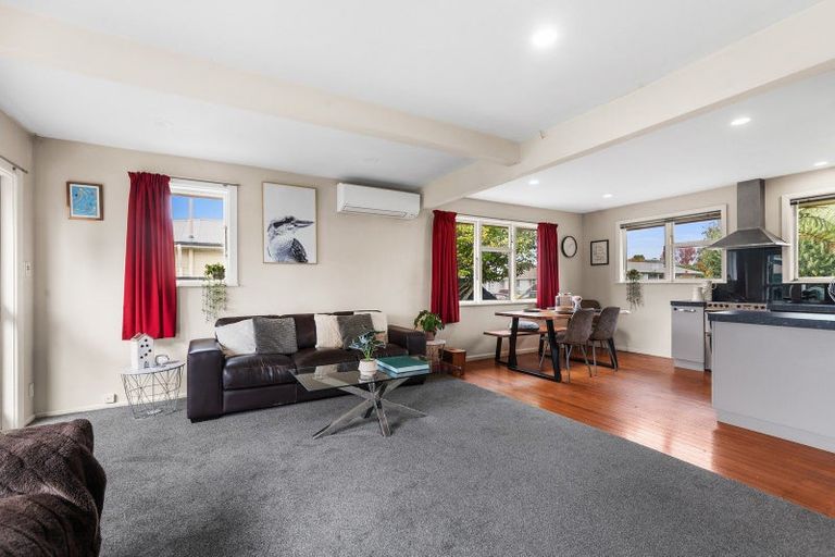Photo of property in 12 Saint Ives Street, Harewood, Christchurch, 8051