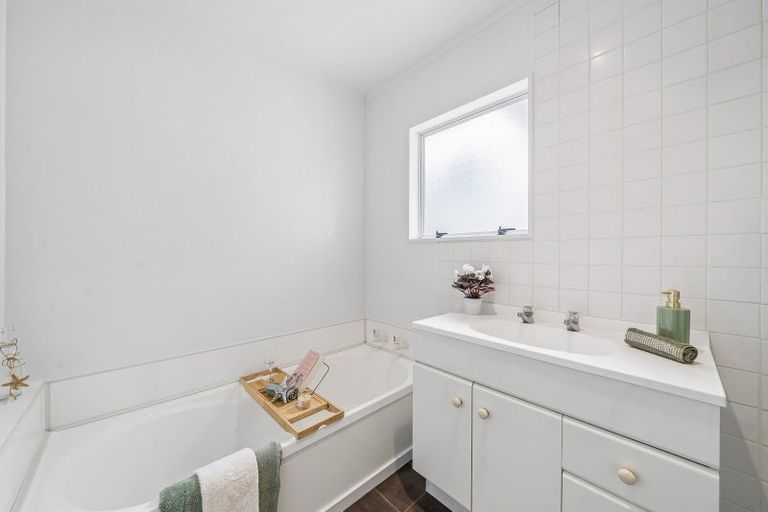 Photo of property in 1a Wood Street, Wainuiomata, Lower Hutt, 5014
