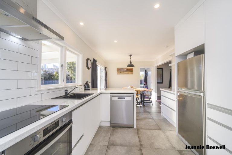 Photo of property in 9 Tingey Place, Awapuni, Palmerston North, 4412