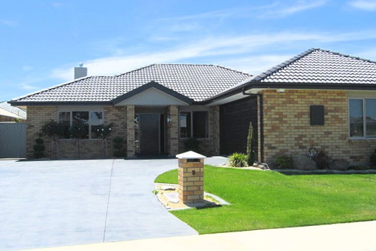 Photo of property in 5 Lassiter Green, Northwood, Christchurch, 8051