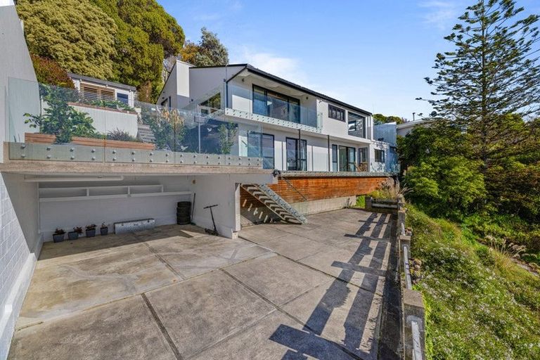 Photo of property in 21 Whareora Terrace, Cashmere, Christchurch, 8022